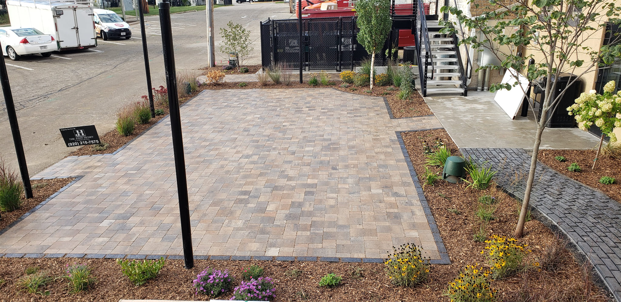 Dam Foodies Patio gallery 8